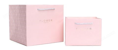 浅粉色高档化妆品白卡纸袋定制